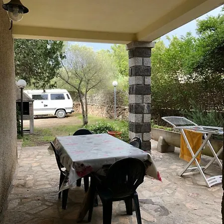 Addis Di Giovanna Marica Διαμέρισμα Budoni